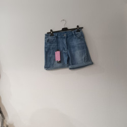 Short jeans bleu