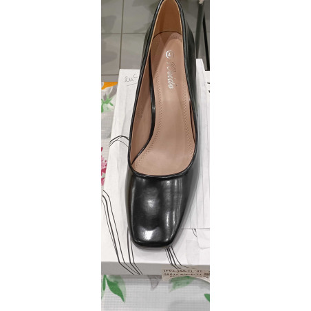 Chaussure noir vernis