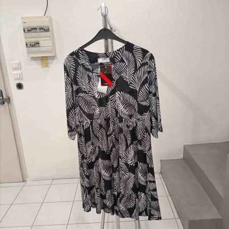 robe noir et blanche a feuille