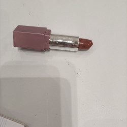 rouge a levre exagonale