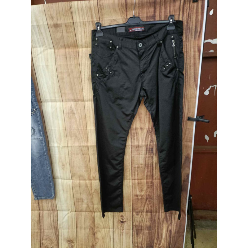 pantalon noir clou