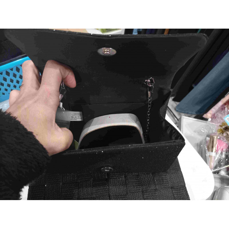 Pochette noir avec strass