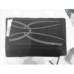 Pochette noir avec strass